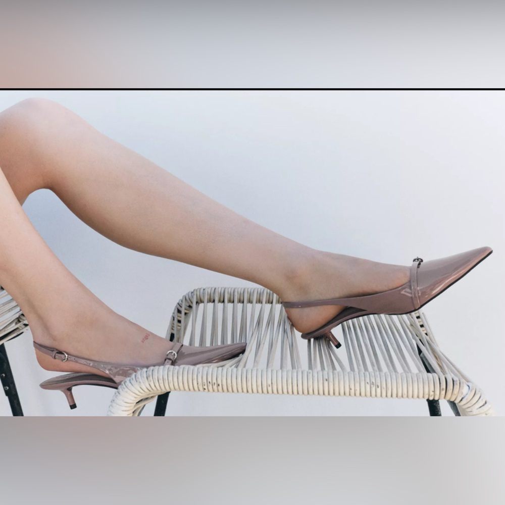 Zara Women's Tan Pointed-Toe Flats - Picture 4 of 4